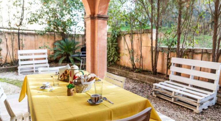 Holiday apartment with 3 rooms for 7 persons in Villasimius