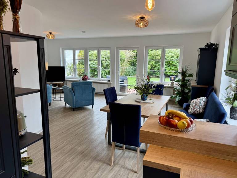 Schönes Haus für 6 Pers. mit Terrasse, PKW-Stellplatz, WLAN. Haustiere erlaubt. — photo 4