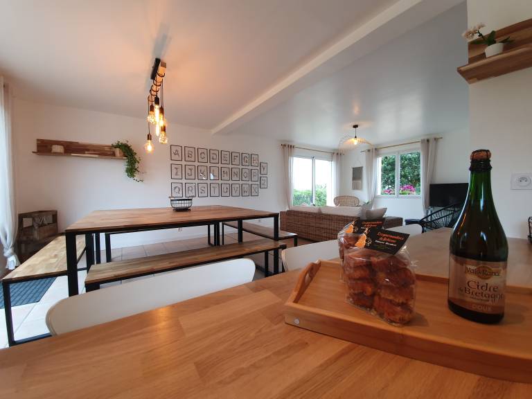 Gite with BBQ, yard & terrace — photo 3