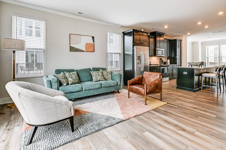 2 Mi to Uptown Charlotte Townhome w Balconies