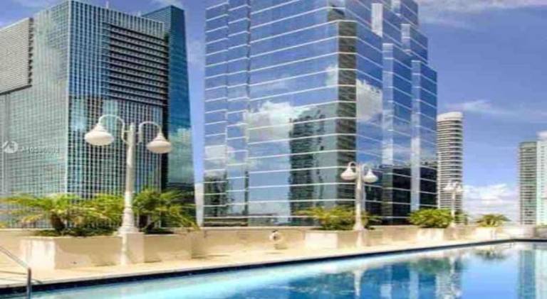 Comfy 28th floor • Brickell • Ocean & City Views — photo 3