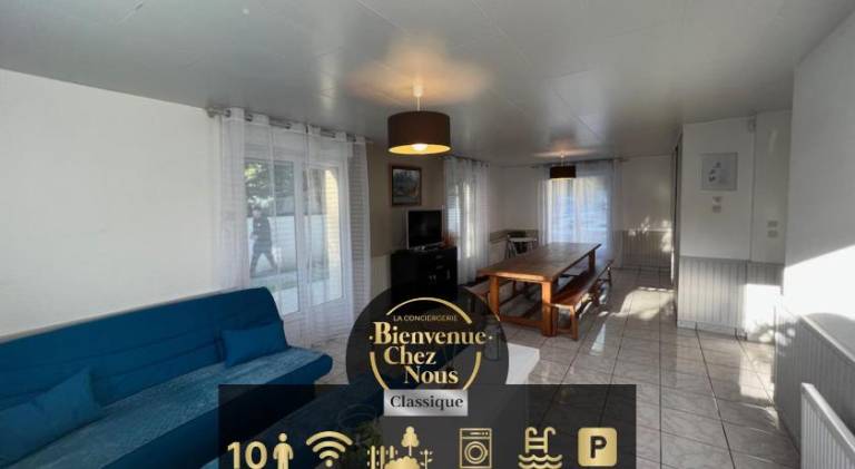 House with pool in Royan