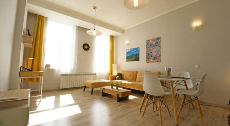 Rental apartment | Next to Alexander Nevsky Cathedral | Pets are welcome in Sofia