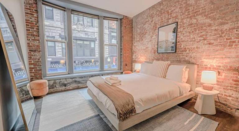Apartment | Near Faneuil Hall | Suitable for remote work | Pets allowed — photo 2