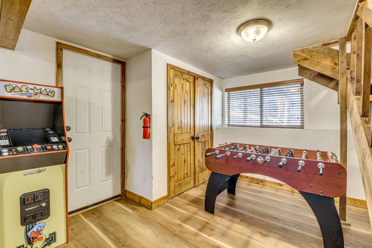 Hot Tub Haven w/ Game Room & Grill in Ruidoso! — photo 2