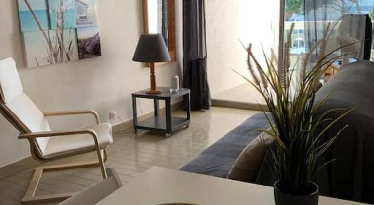 Apartment with 1 room for 4 persons — photo 2