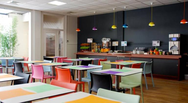 Ibis Styles Roanne Centre Gare Hotel — photo 3