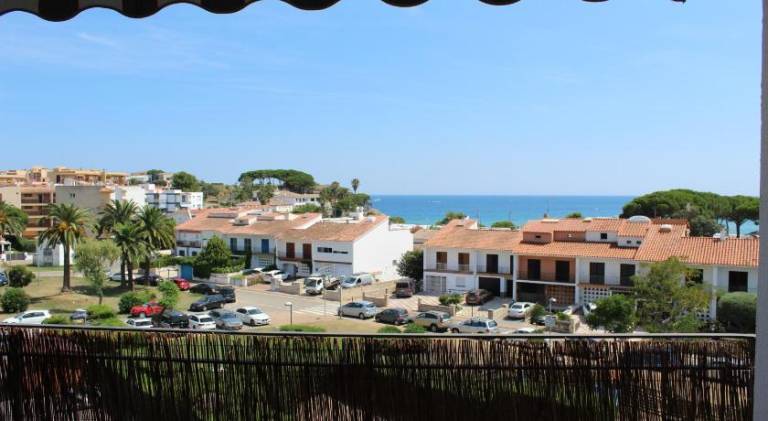 Pleasant holiday apartment with terrace | Close to the beach | Pets are welcome — photo 4