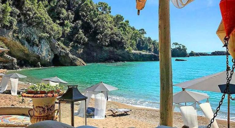 Villa with pool | Dogs allowed in Ameglia