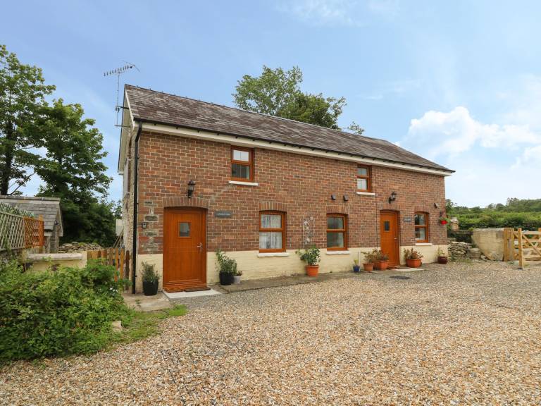 Cottage  Llanybydder