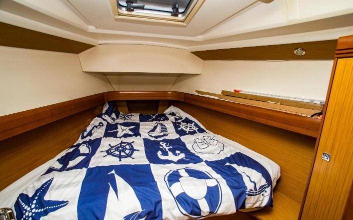 Sailboat Barco Velero Vigo — photo 2