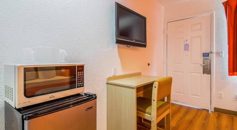 Motel 6 Bakersfield, CA - Airport — photo 4