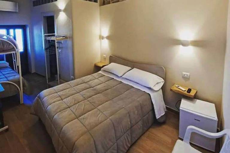 House with 2 rooms for 4 persons — photo 4