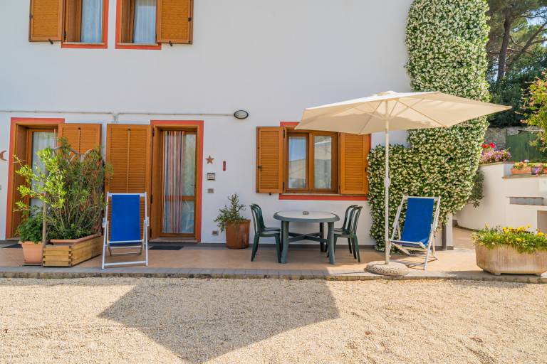 Vacation home with 3 rooms for 8 persons in Capoliveri