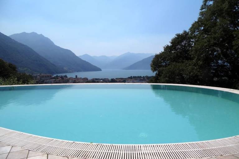 Villa  Songavazzo