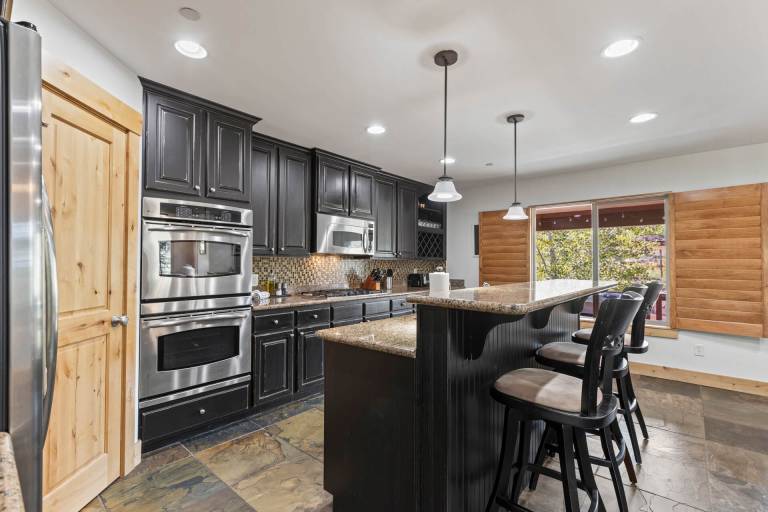 Bear Hollow Village 5595 — photo 4