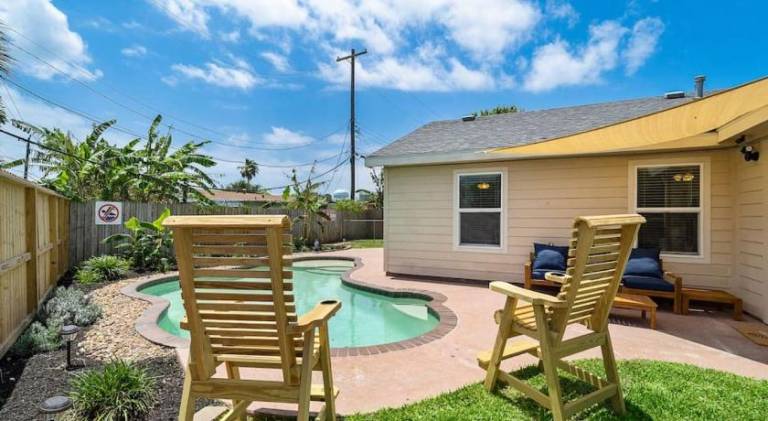 Fully equipped charming vacation home with barbeque, garden & private pool | Suitable for remote work | Pet-friendly — photo 5