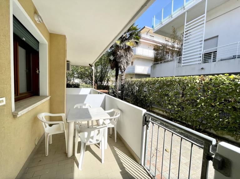 Holiday apartment with patio — photo 5