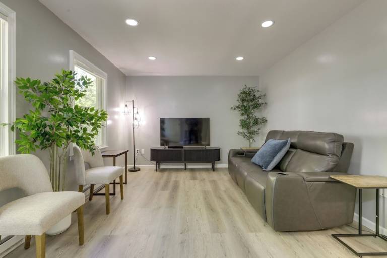 Apartment New London
