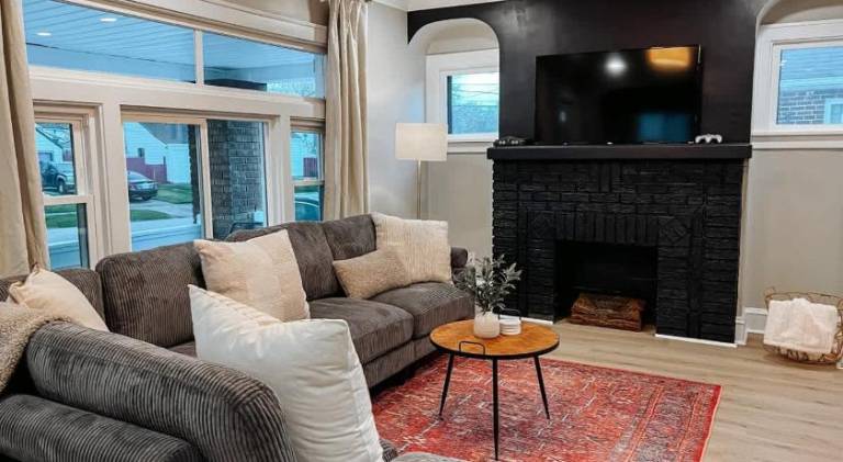House with 4 rooms for 8 persons in Cleveland, OH