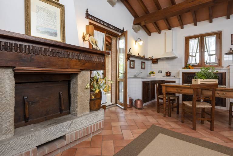 Agriturismo La Rombaia: Appartamento/Apartment La Casa di Caccia (2 adults 1 child under 12) — photo 4