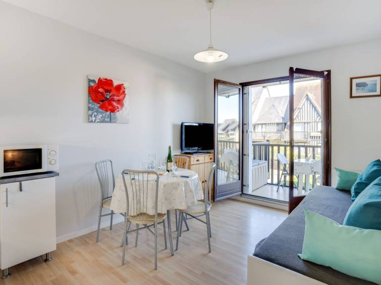 Family-oriented vacation home | Beach nearby | Pet-friendly — photo 4