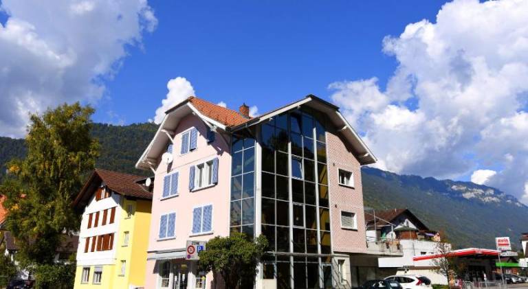 Holiday apartment with 3 rooms for 6 persons in Unterseen