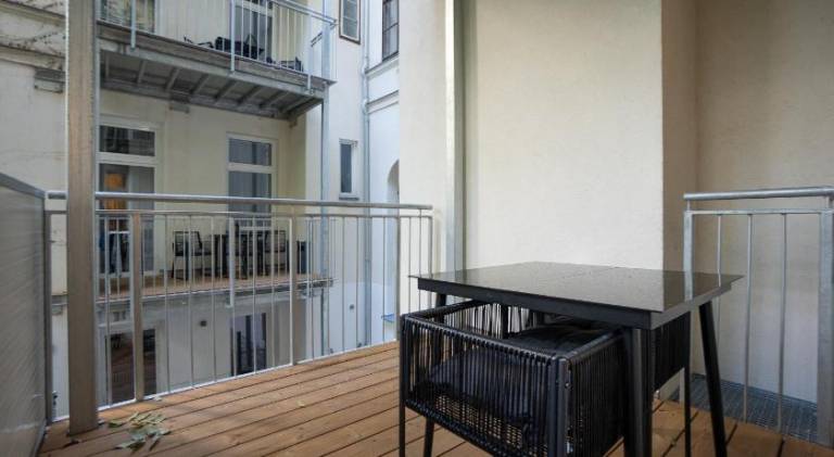 Charming rental apartment with patio | Near Belvedere | Pets allowed — photo 5