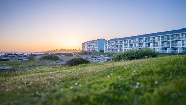 Beachfront Inn in Brookings, OR