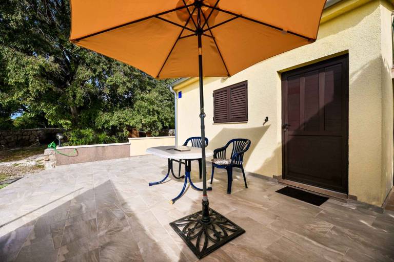 Studio mit Klimaanlage und Terrasse — photo 3