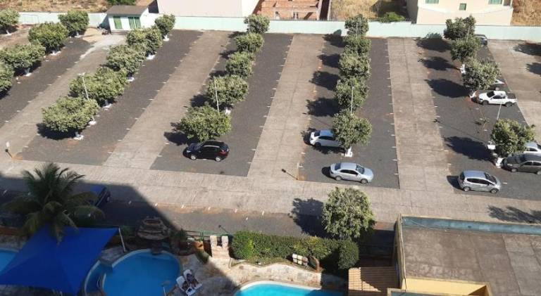 Beautiful serviced apartment with pool, garden & sauna | Pet-friendly — photo 4