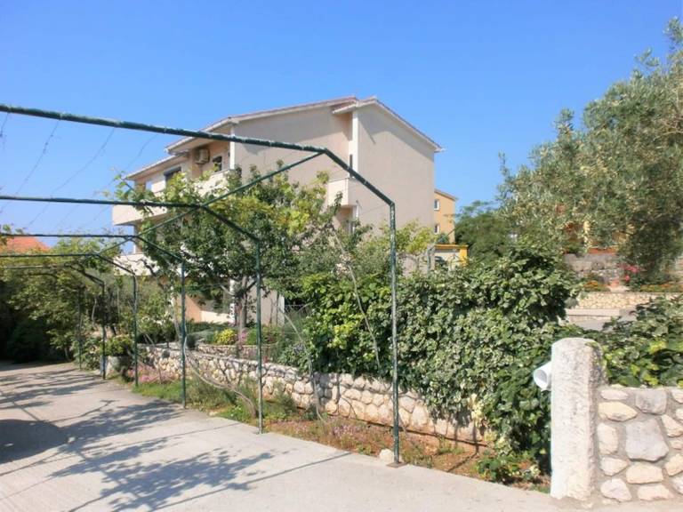 Apartman  Lakmartin