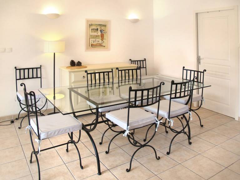 Vacation home with terrace, grill & private pool | Pet-friendly — photo 3