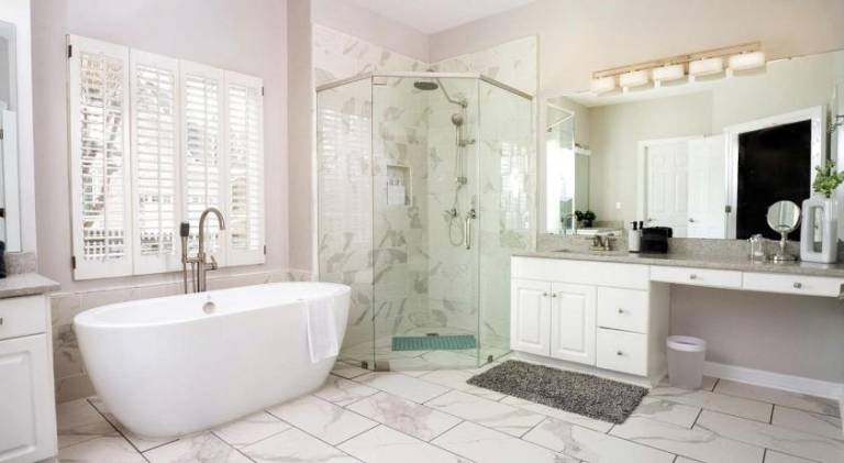 297 m&sup2; Ferienhaus