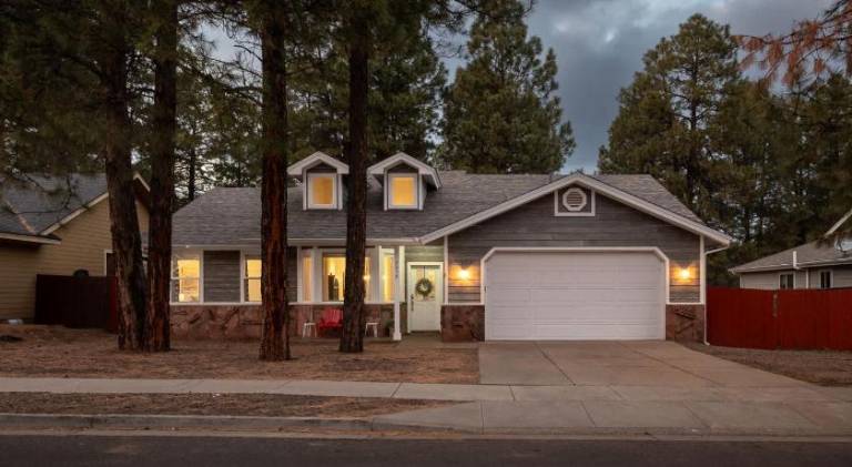 Pleasant vacation home | Pets are welcome in Flagstaff, AZ