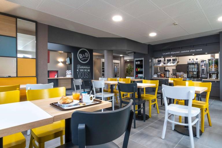 B&B HOTEL CHATEAUROUX Aeroport — photo 2