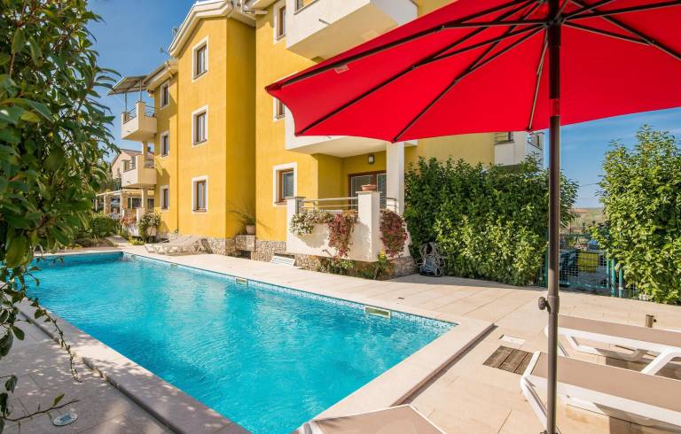 Appartamento vacanza Pinezići