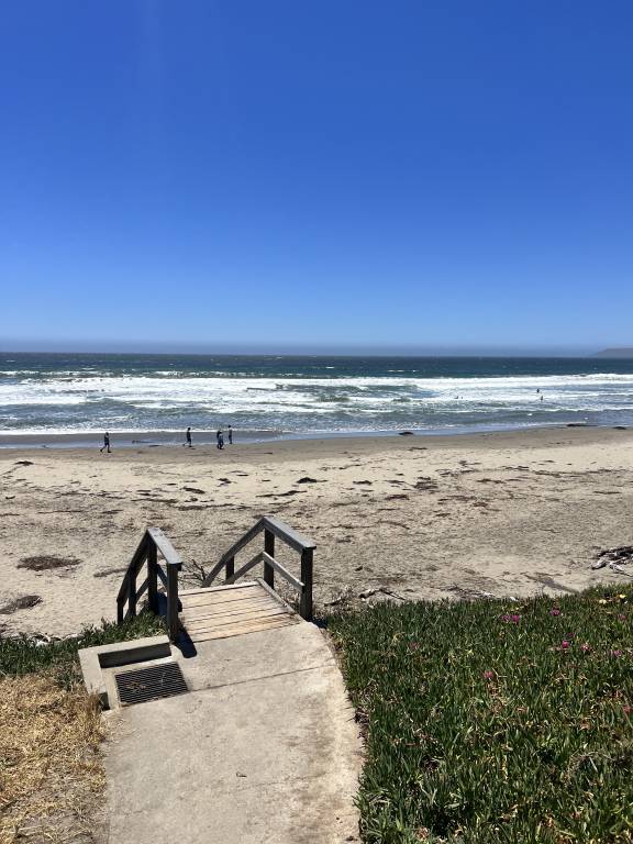 4BA / 2BA Cayucos Beach Home Just Stairs to The Ocean — photo 2