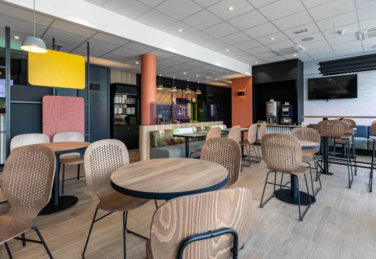 B&B HOTEL Mulhouse Bale Aeroport — photo 2