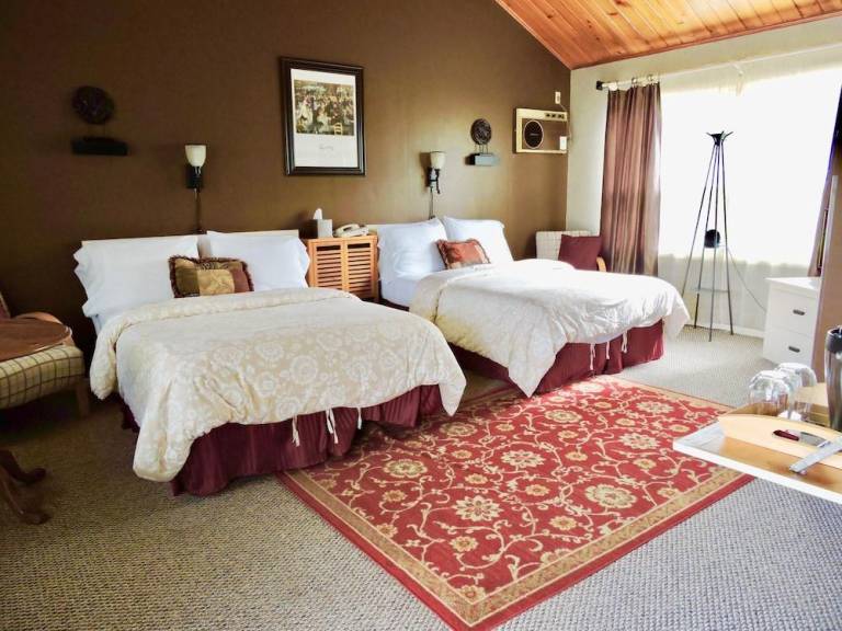 Vinehurst Inn And Suites — photo 2
