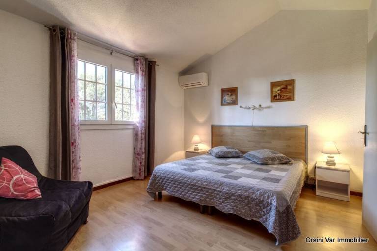 Apartment with pool | Nature view — photo 3