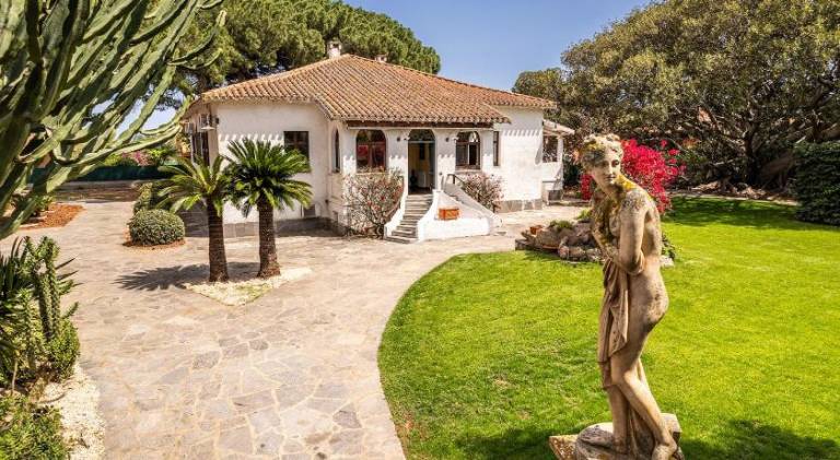 Villa with pool | Dogs allowed in Capoterra