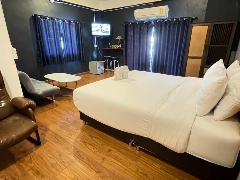 Apartment with patio | Close to Wat Chedi Luang | Good for workation in Chiang Mai