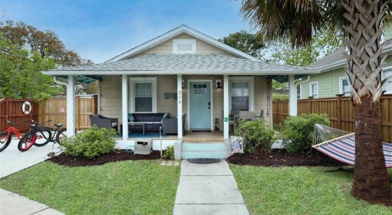 Vacation home with 4 rooms for 10 persons in Carolina Beach, NC