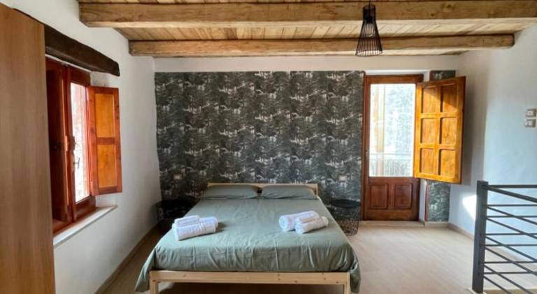 Holiday apartment with 3 rooms for 5 persons in Cosenza