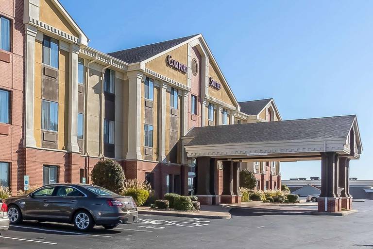 Comfort Suites St Charles-St Louis in Earth City, MO