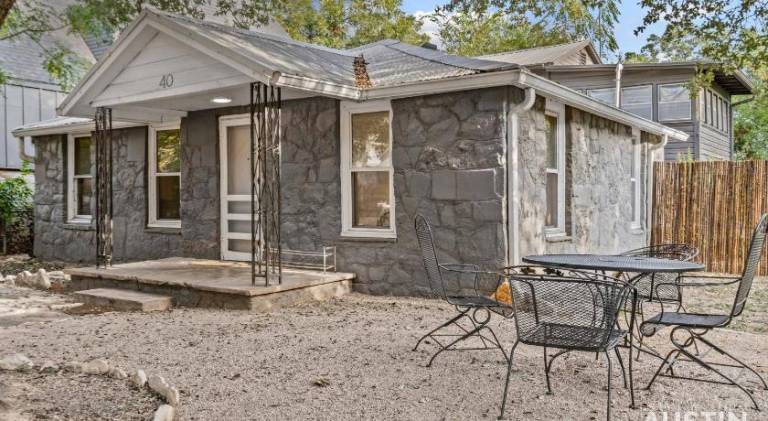 Charming vacation home with pool | Pets allowed — photo 3