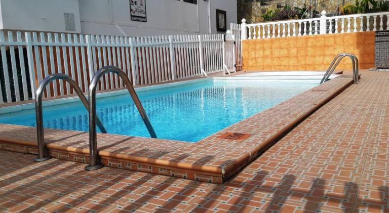 Rental apartment with pool — photo 4