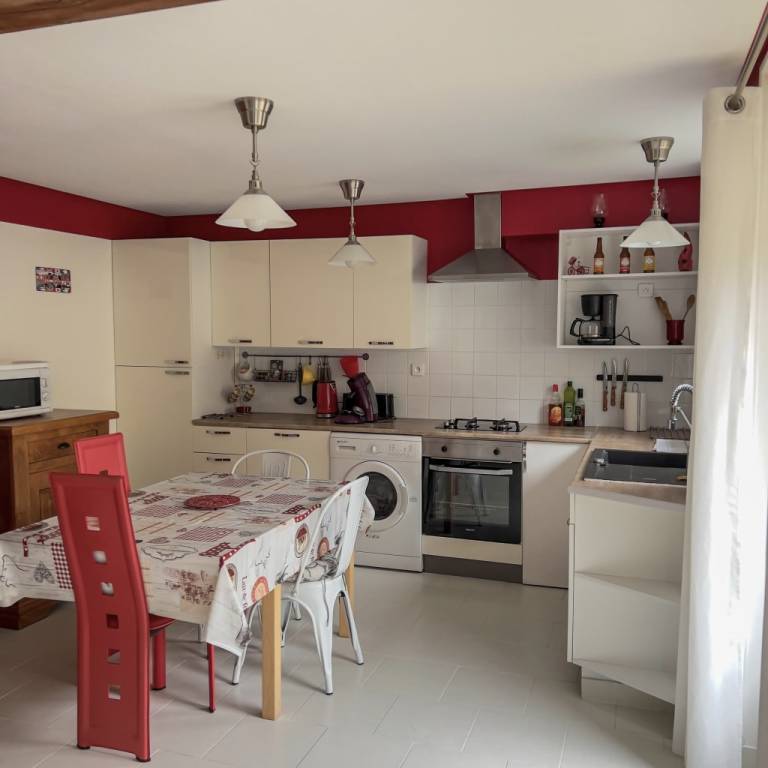 Family-friendly nice house with patio & barbeque | Dogs allowed — photo 2
