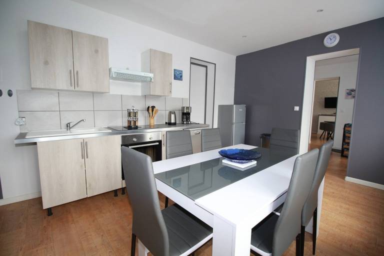 Holiday apartment | City view — photo 3